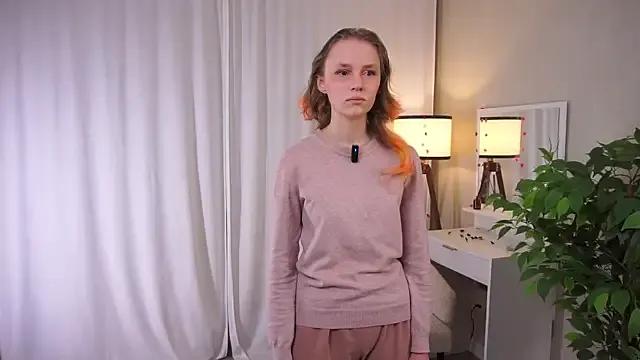 Freechat SueSasportas on StripChat