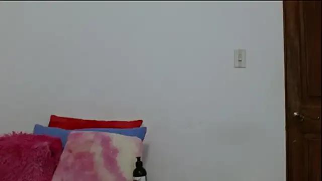 StripChat suzanhot_30 is Freechat suzanhot_30 — ride dildo and show squirt