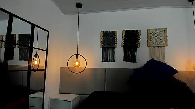 Freechat Sweet_camille on StripChat