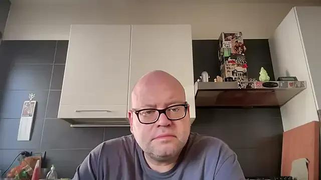 theitalianbear — CUM AT GOAL OR IN PVT SHOW