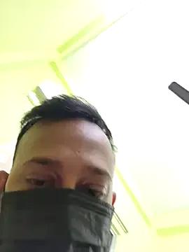 StripChat Trending_Couple is Group Trending_Couple — Last tipper Get 5min Lush Control