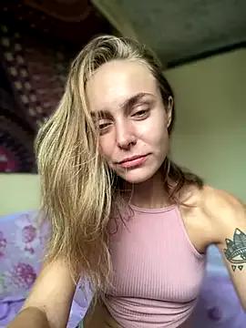 Freechat White_mistress on StripChat