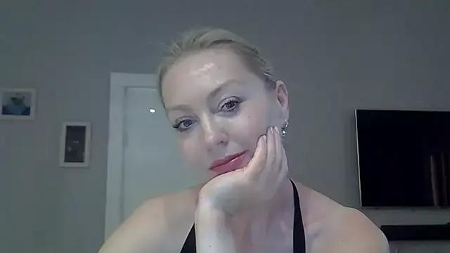 Private ZarinaSwift on StripChat