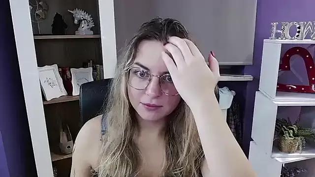 Freechat Zoey_Erotic on StripChat