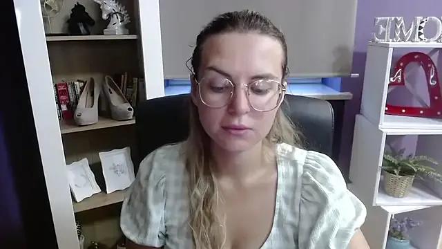 Freechat Zoey_Erotic on StripChat