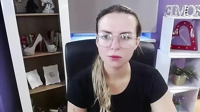 Freechat Zoey_Erotic on StripChat